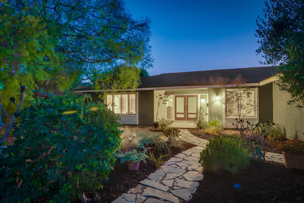 Virtual tour photo 1 of 94 for 6616 Claremore Ave