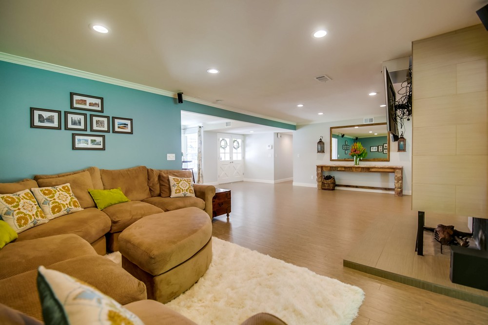 Virtual tour photo 13 of 65 for 6618 Belle Glade Ave