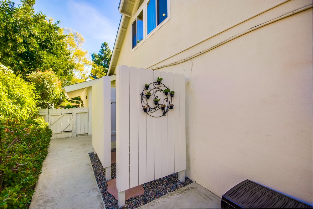 Virtual tour photo 59 of 65 for 6618 Belle Glade Ave