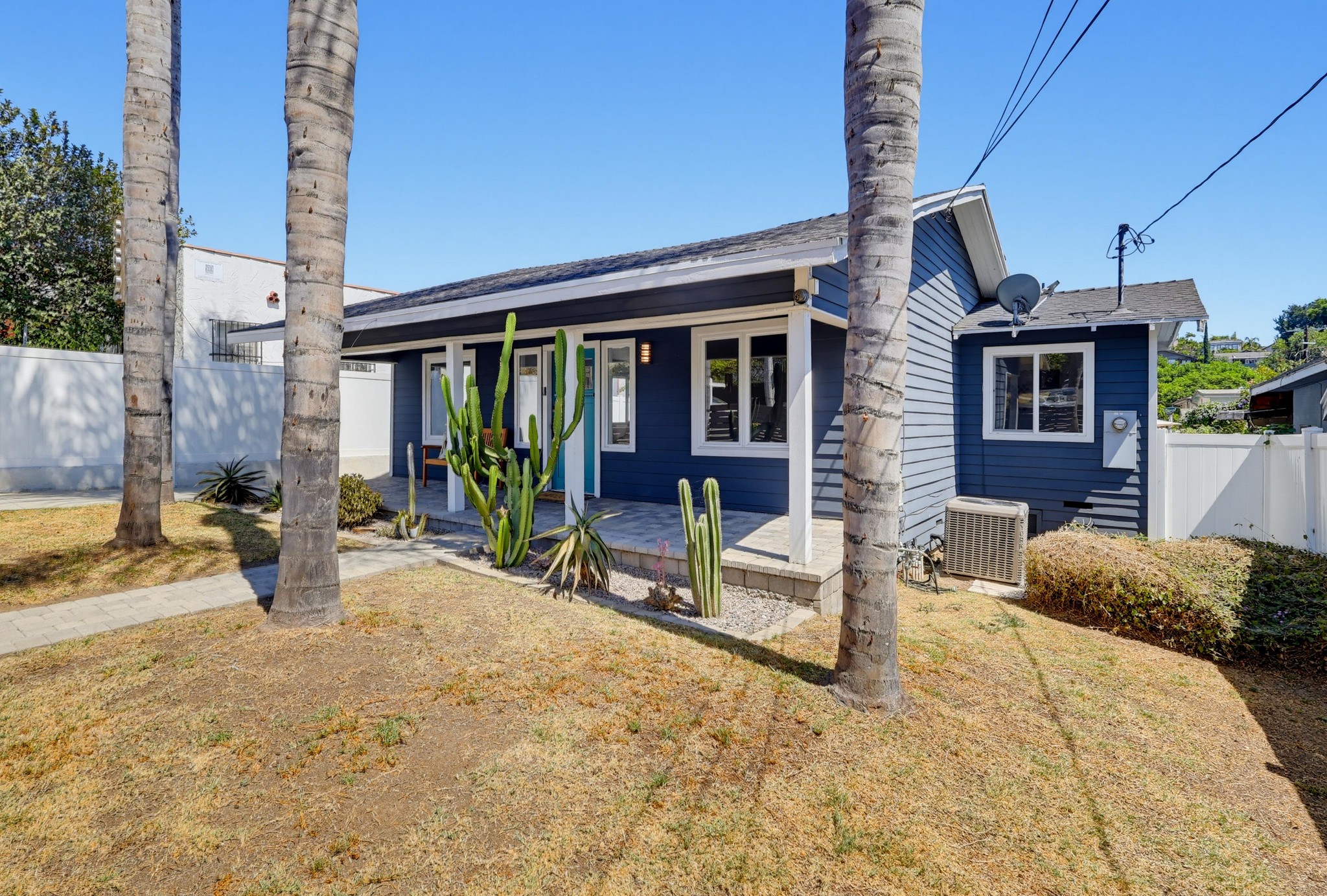 Virtual tour photo 6 of 98 for 662 N Dillon St