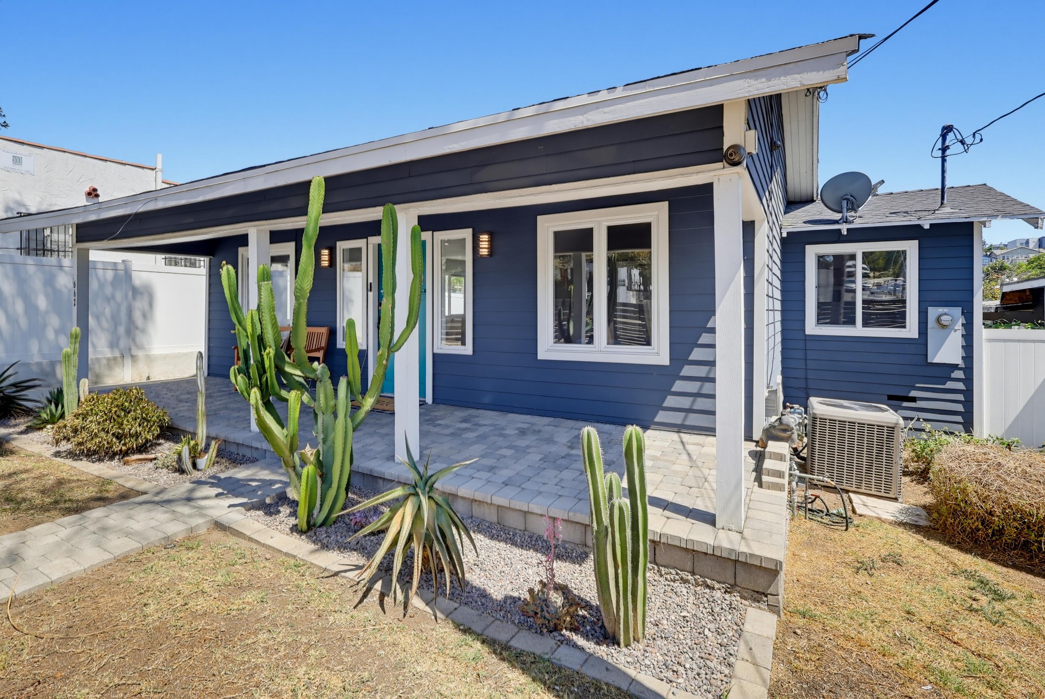 Virtual tour photo 7 of 98 for 662 N Dillon St