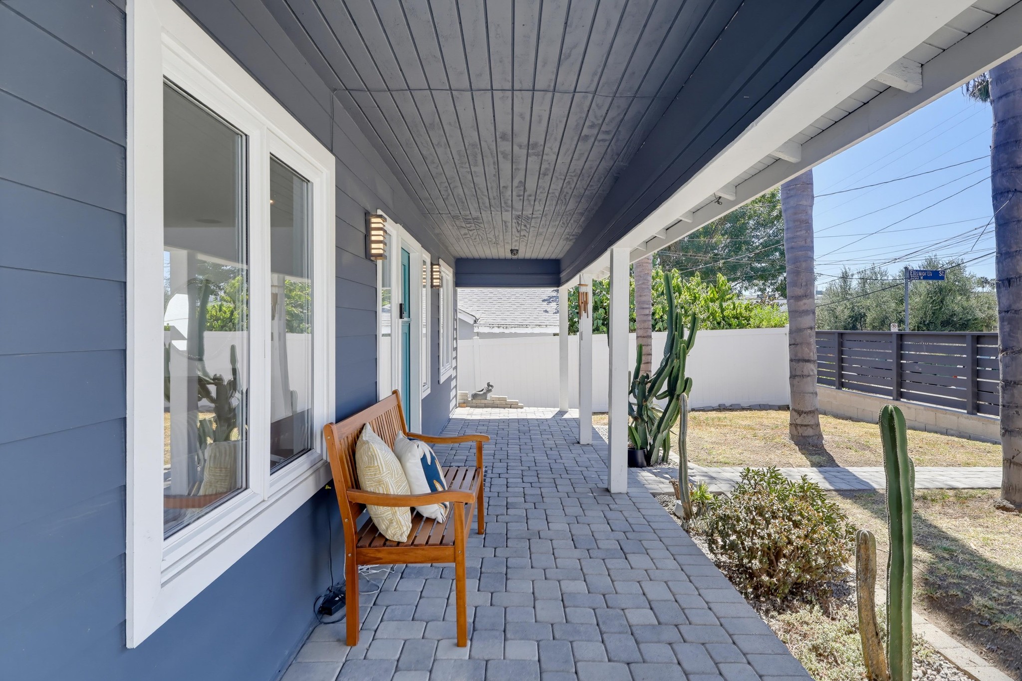 Virtual tour photo 11 of 98 for 662 N Dillon St