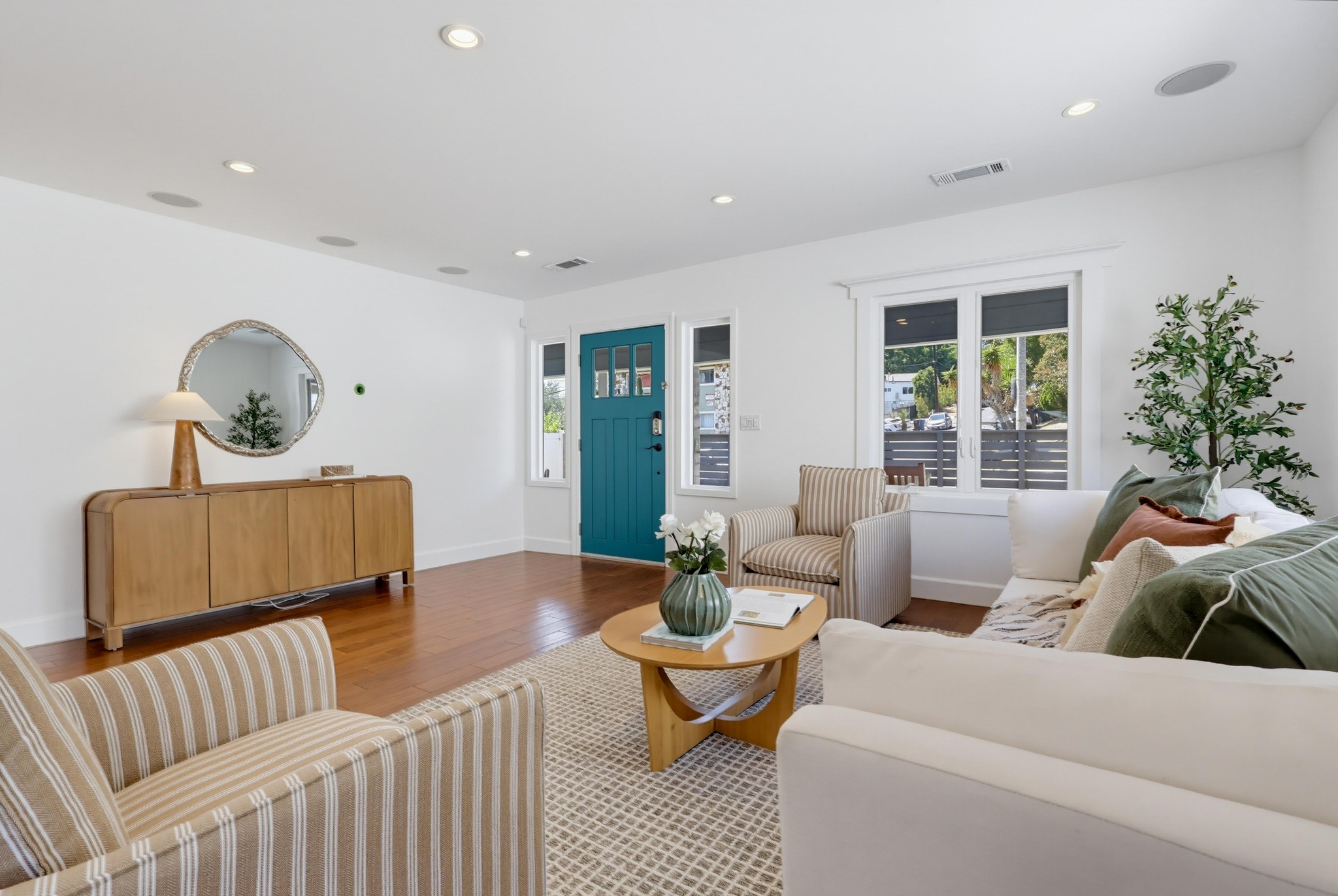 Virtual tour photo 16 of 98 for 662 N Dillon St