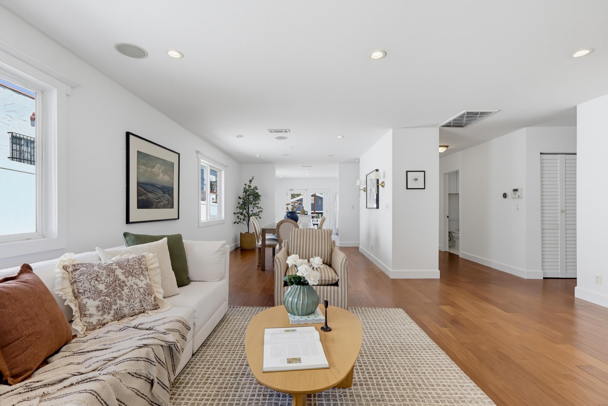 Virtual tour photo 17 of 98 for 662 N Dillon St