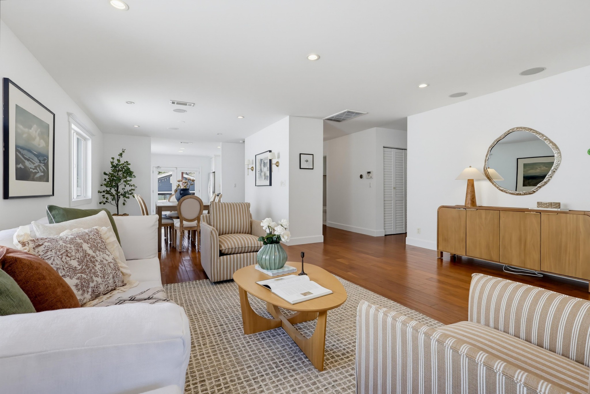 Virtual tour photo 18 of 98 for 662 N Dillon St