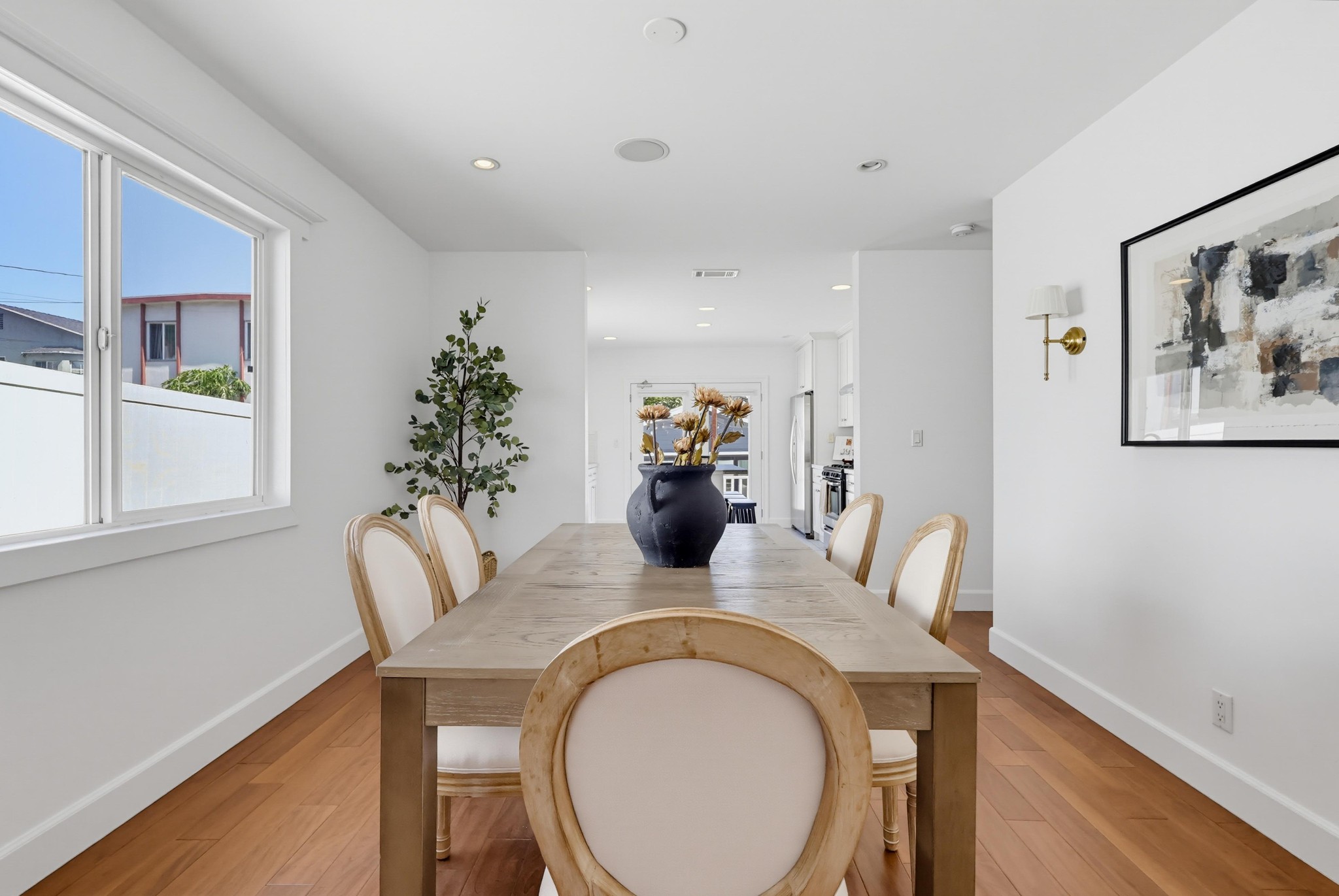 Virtual tour photo 20 of 98 for 662 N Dillon St
