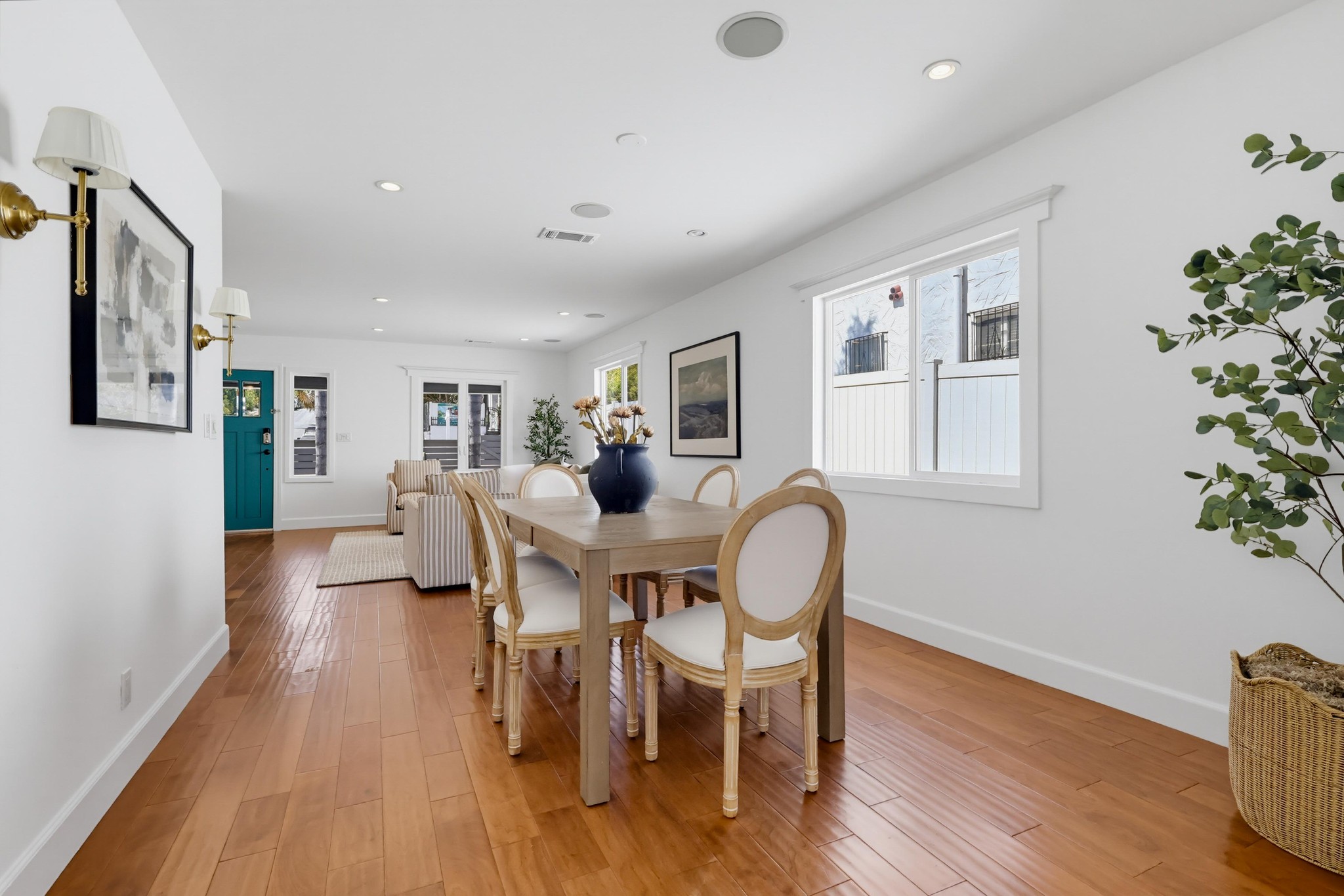 Virtual tour photo 24 of 98 for 662 N Dillon St