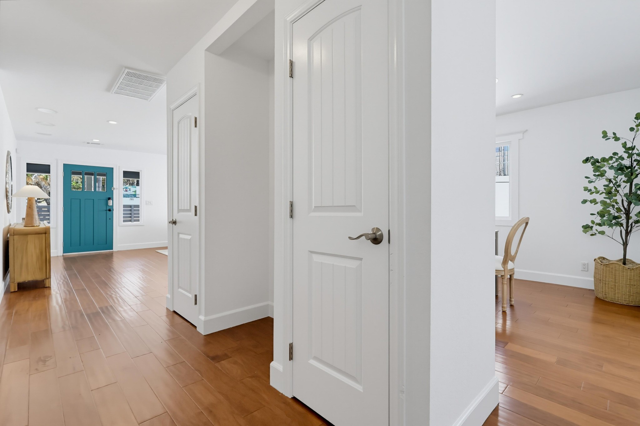 Virtual tour photo 35 of 98 for 662 N Dillon St
