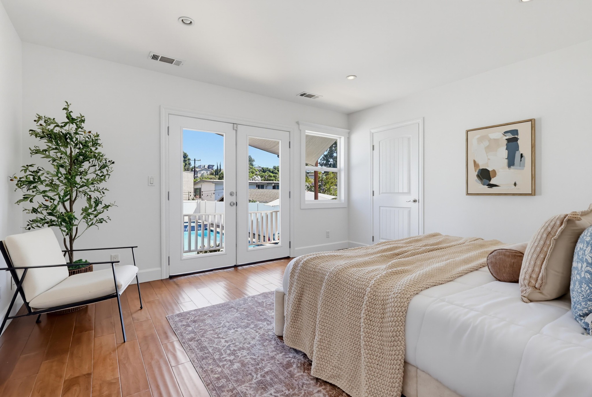 Virtual tour photo 52 of 98 for 662 N Dillon St