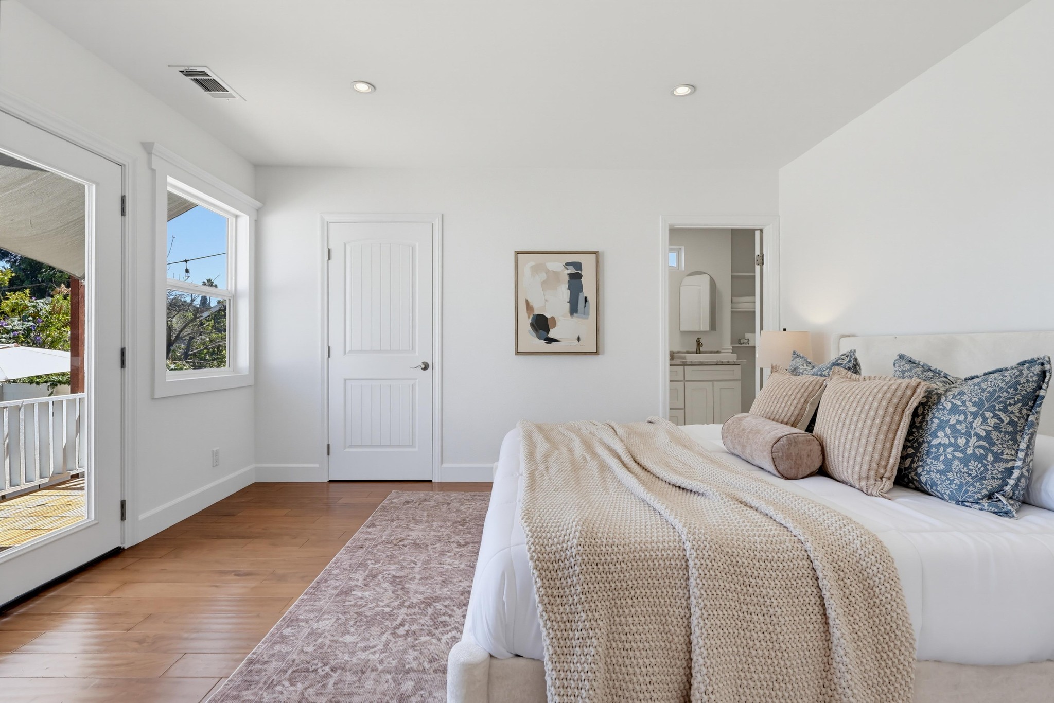 Virtual tour photo 53 of 98 for 662 N Dillon St