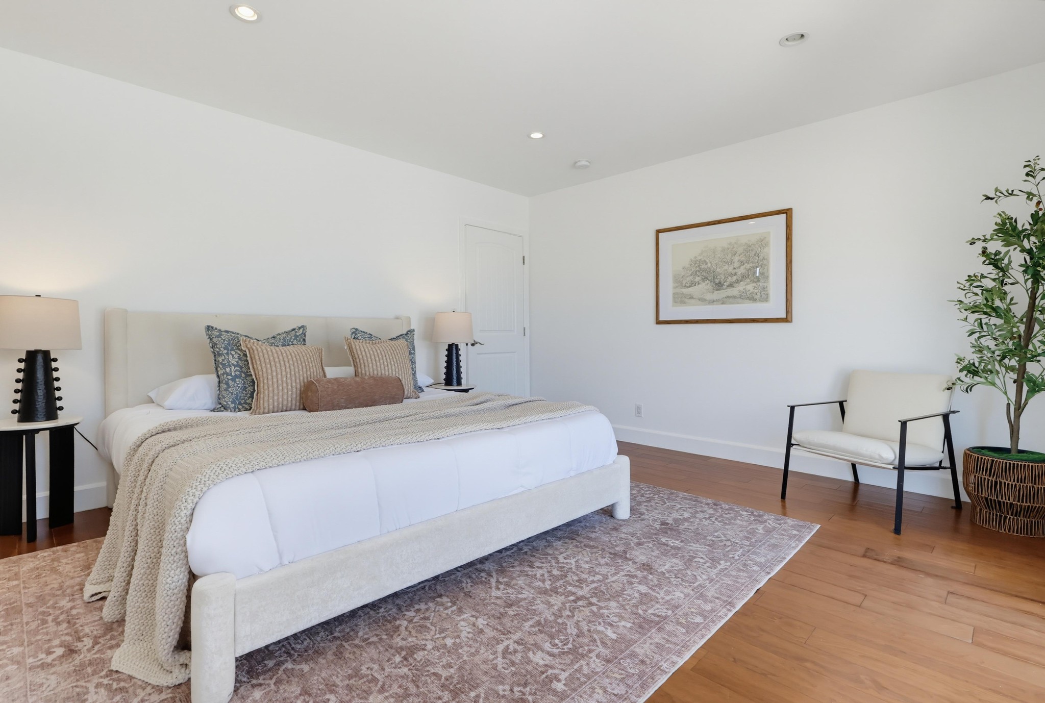 Virtual tour photo 56 of 98 for 662 N Dillon St