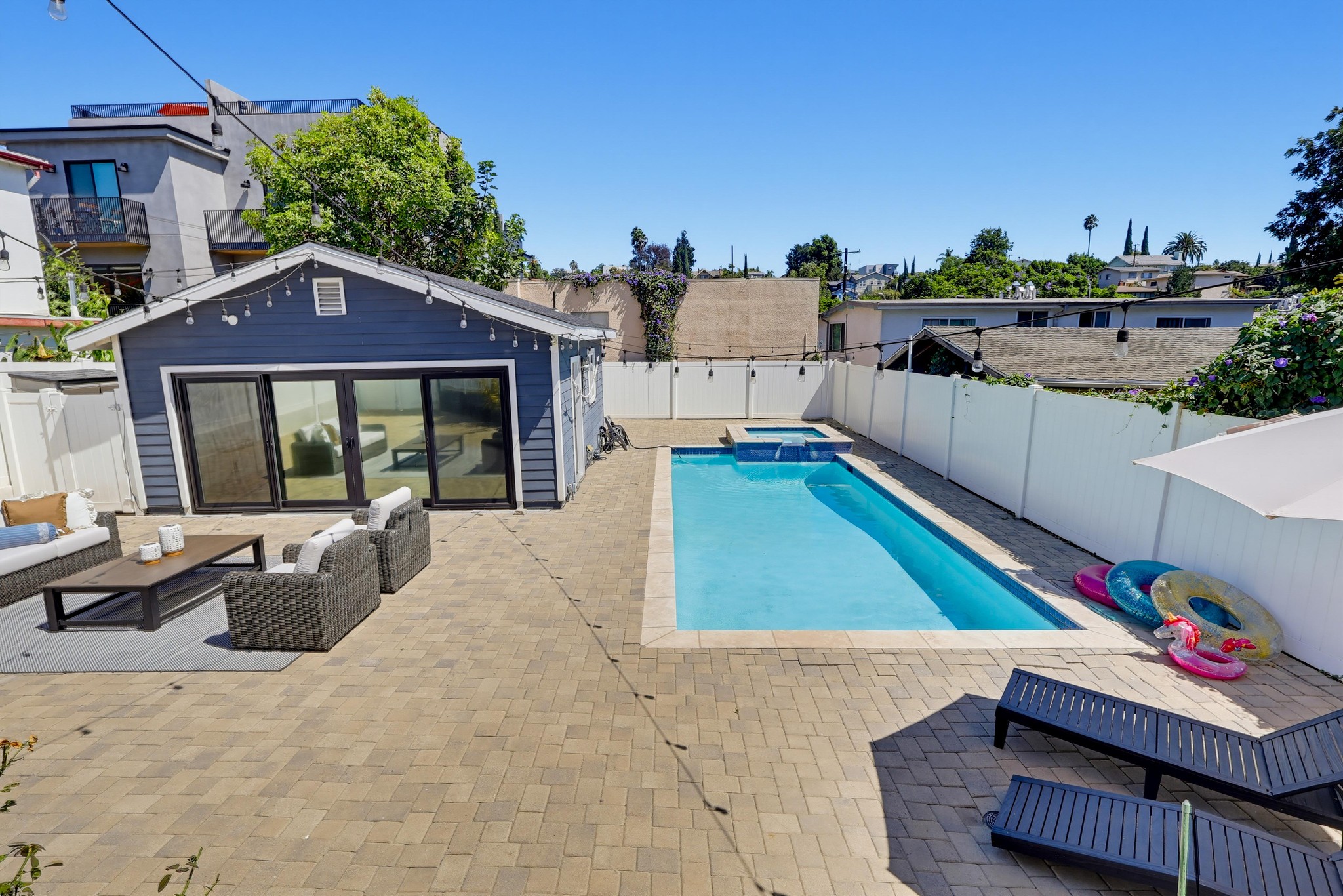 Virtual tour photo 68 of 98 for 662 N Dillon St