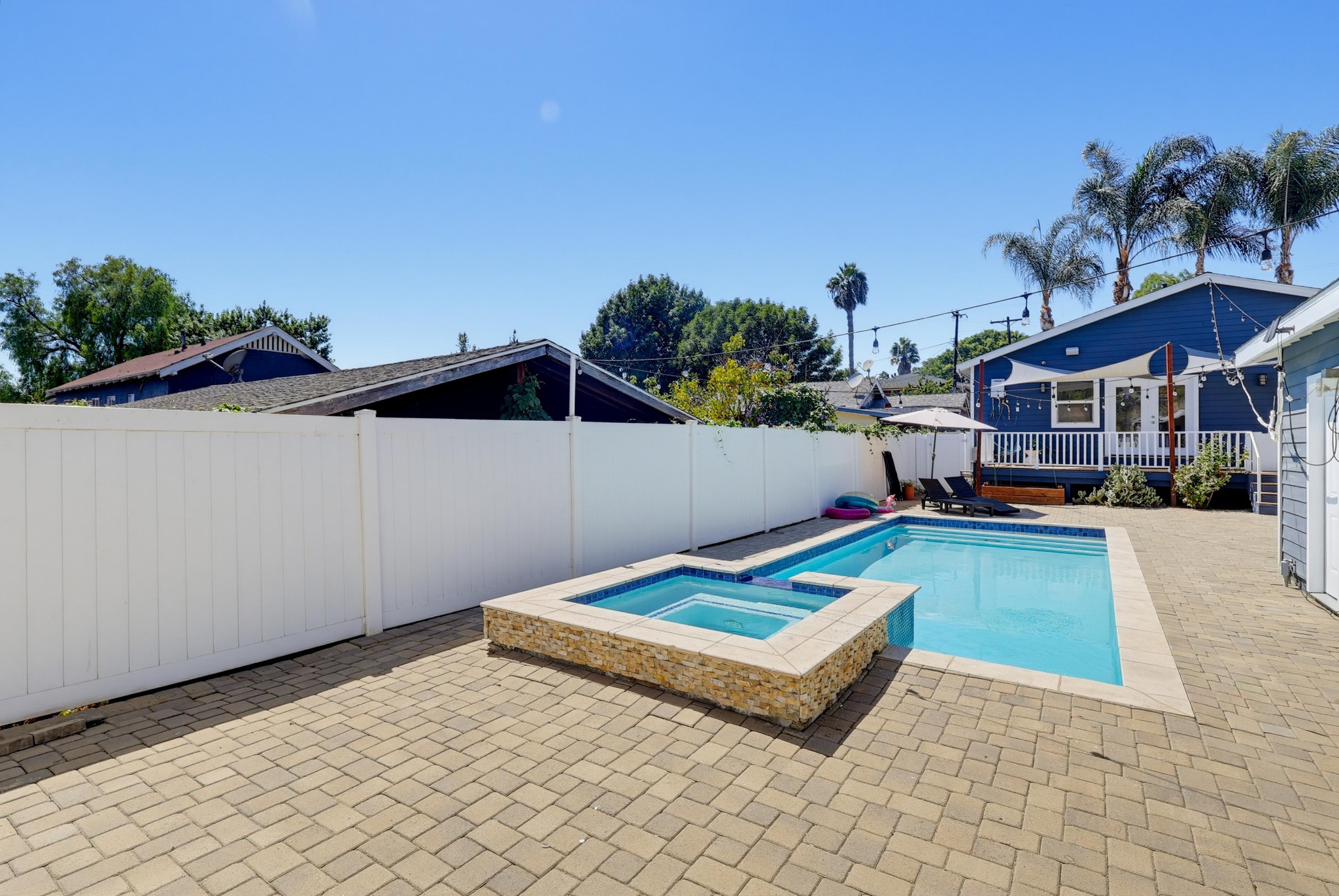 Virtual tour photo 84 of 98 for 662 N Dillon St