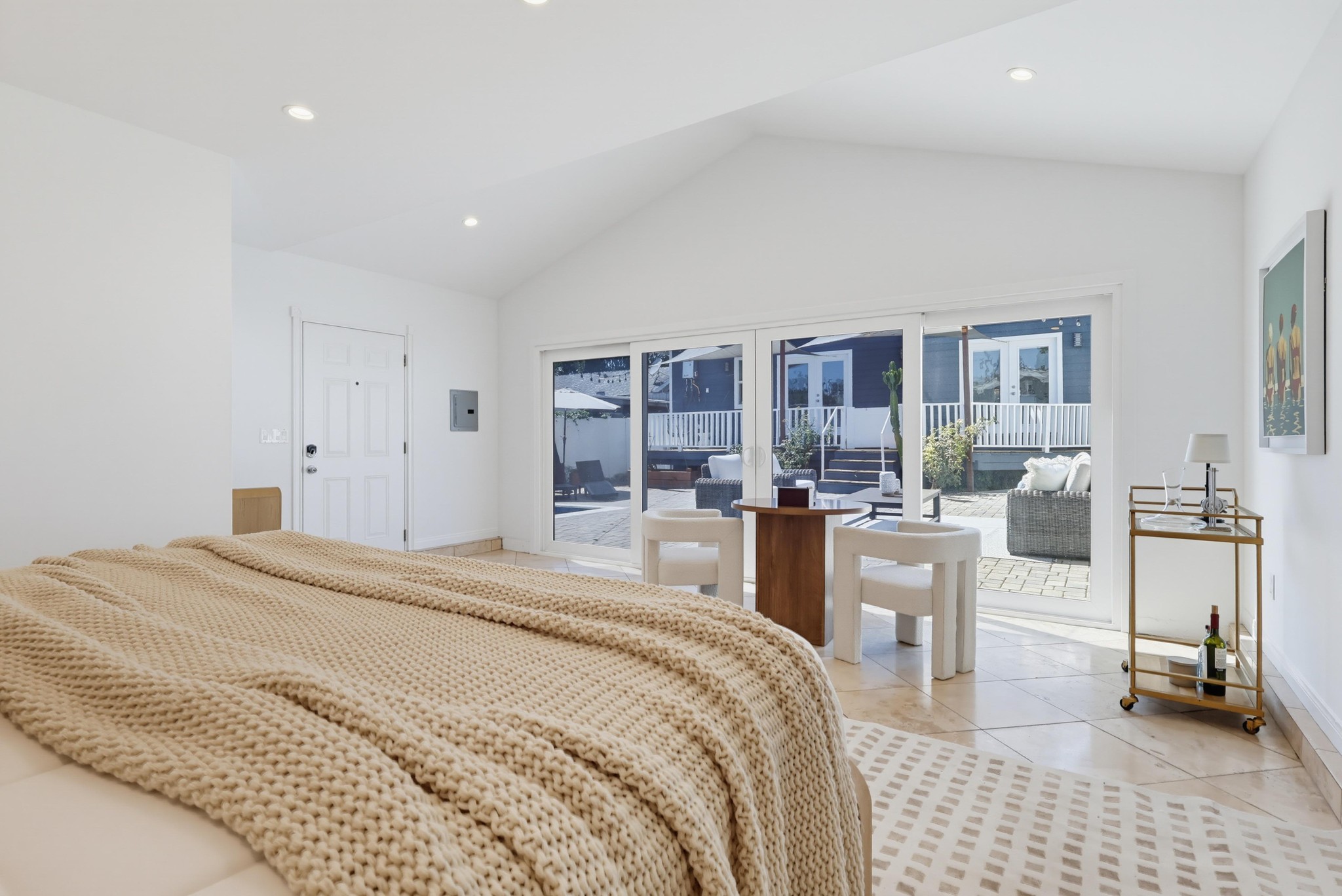Virtual tour photo 93 of 98 for 662 N Dillon St