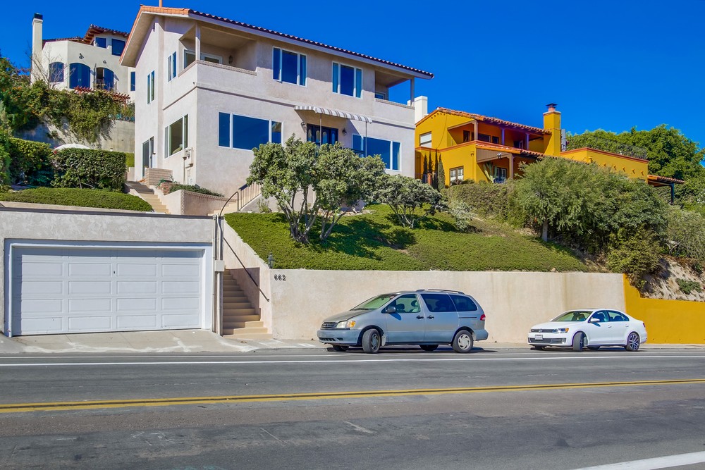 Virtual tour photo 1 of 51 for 662 Rosecrans St