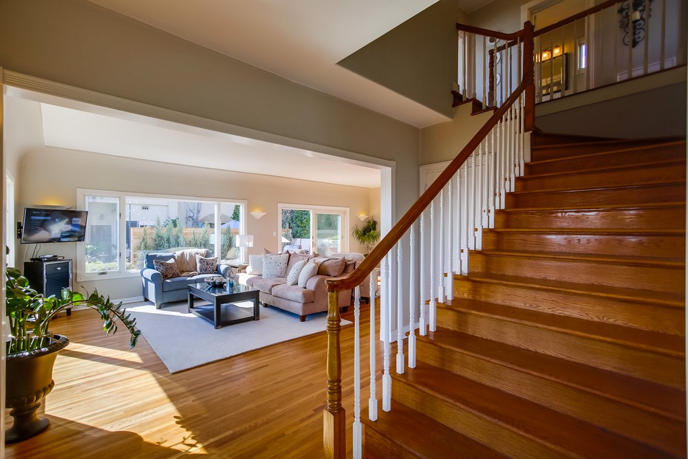 Virtual tour photo 4 of 51 for 662 Rosecrans St