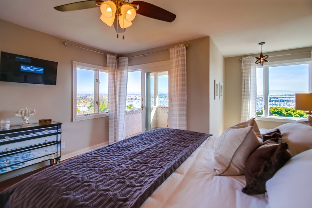 Virtual tour photo 23 of 51 for 662 Rosecrans St