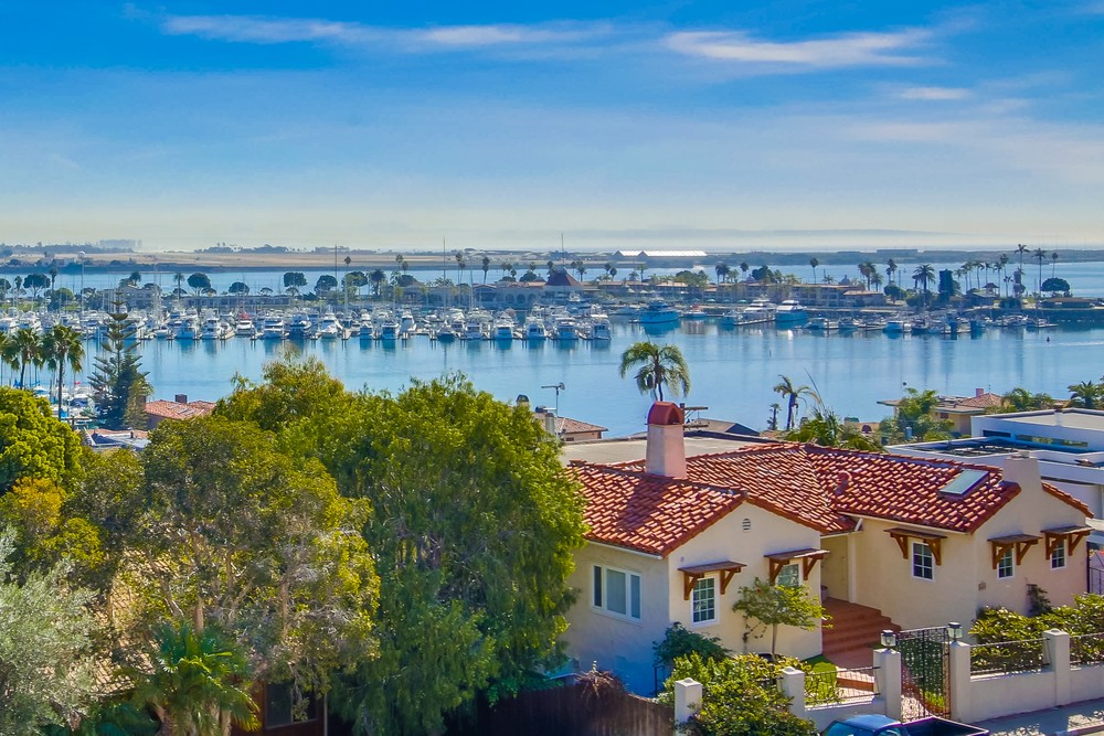 Virtual tour photo 29 of 51 for 662 Rosecrans St