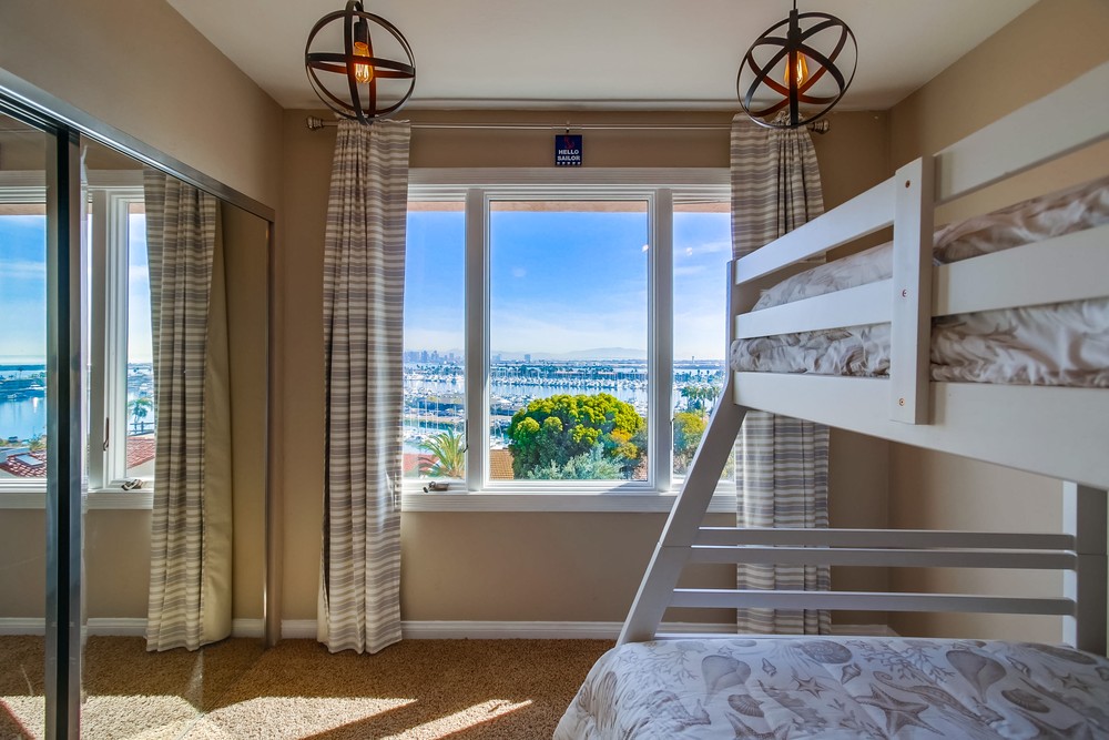 Virtual tour photo 41 of 51 for 662 Rosecrans St