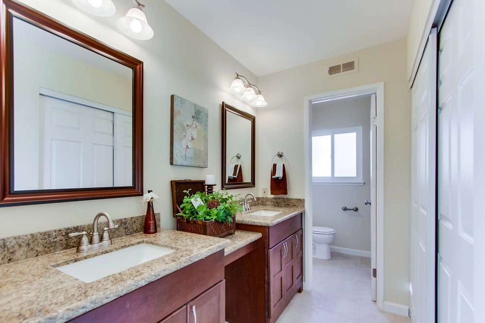 Virtual tour photo 24 of 39 for 6620 Decanture Street