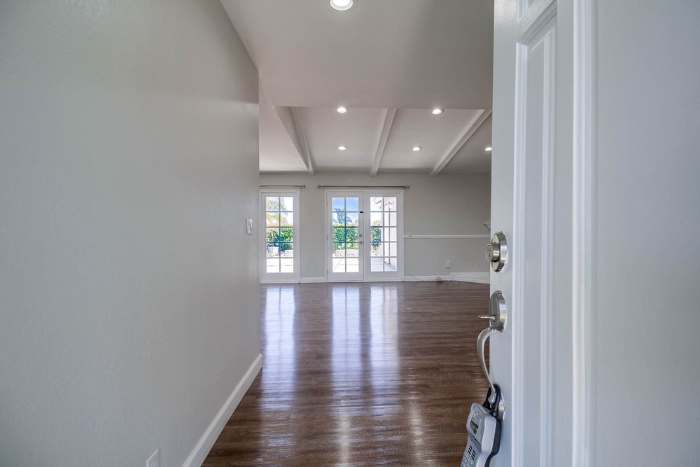 Virtual tour photo 6 of 48 for 6620 Oakridge Rd