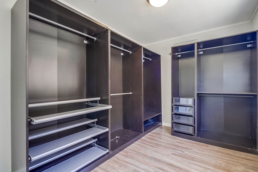 Virtual tour photo 33 of 48 for 6620 Oakridge Rd