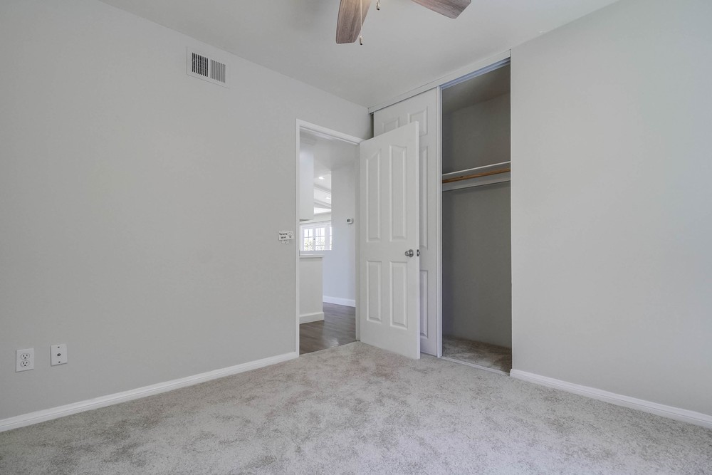 Virtual tour photo 39 of 48 for 6620 Oakridge Rd