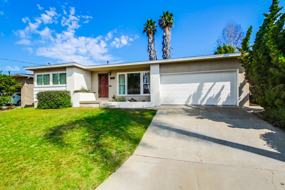 Virtual tour photo 4 of 45 for 6622 Julie St