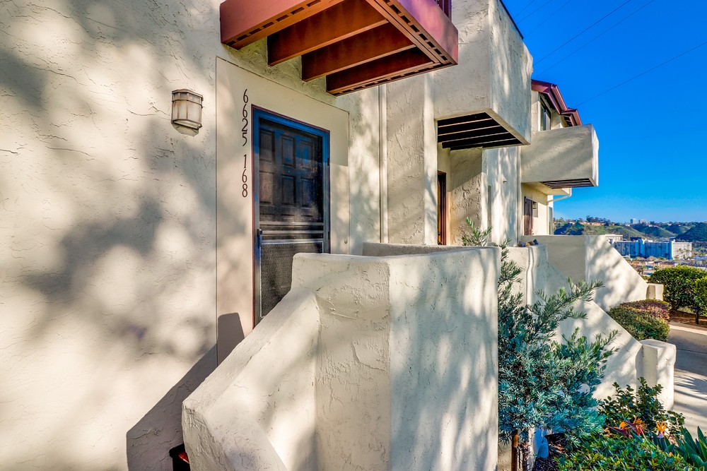 Virtual tour photo 5 of 47 for 6625 Canyon Rim Row UNIT 168