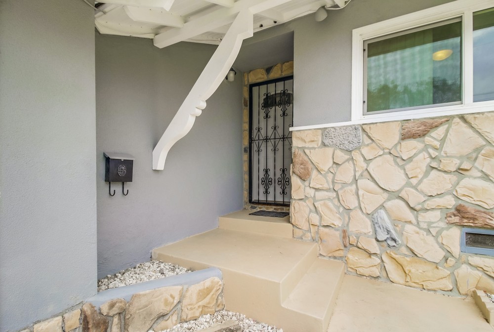 Virtual tour photo 8 of 42 for 663 56th St