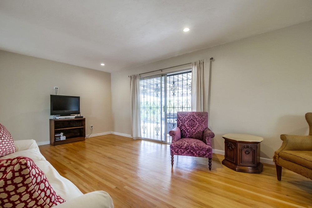 Virtual tour photo 11 of 42 for 663 56th St