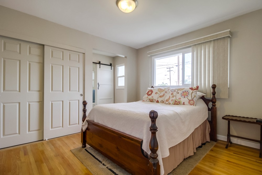 Virtual tour photo 23 of 42 for 663 56th St
