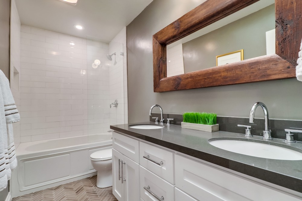 Virtual tour photo 23 of 70 for 6632 Wandermere Dr
