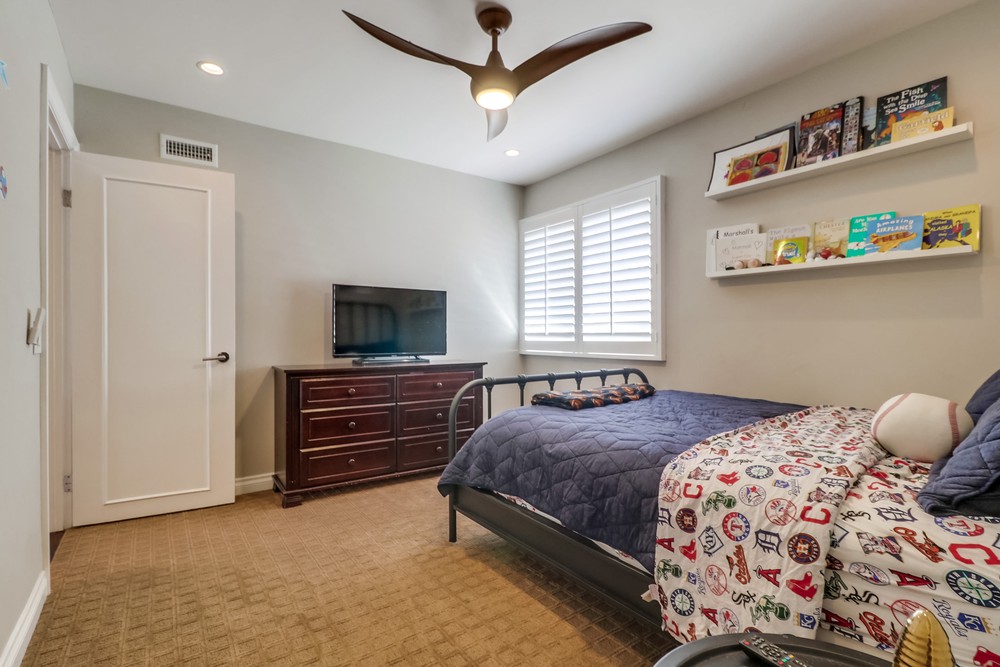 Virtual tour photo 30 of 70 for 6632 Wandermere Dr