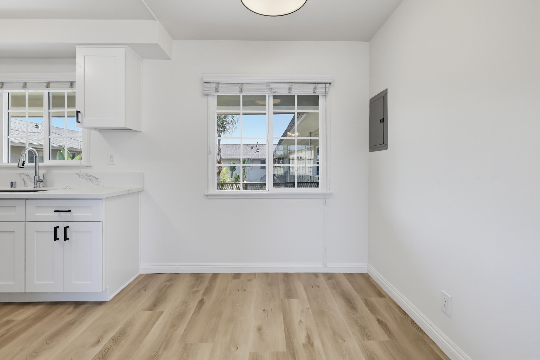 Virtual tour photo 16 of 41 for 6633 S Crenshaw Blvd