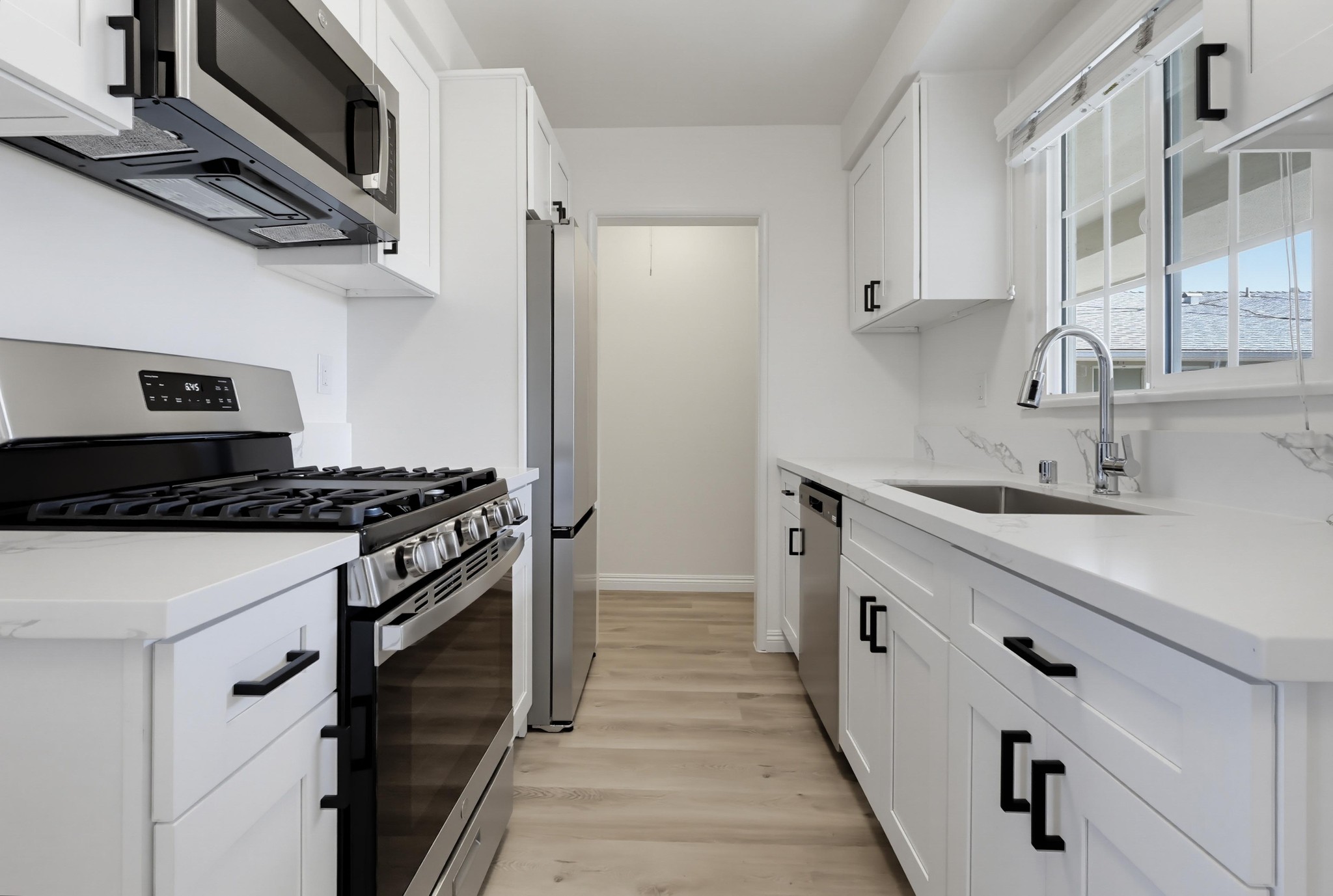 Virtual tour photo 22 of 41 for 6633 S Crenshaw Blvd
