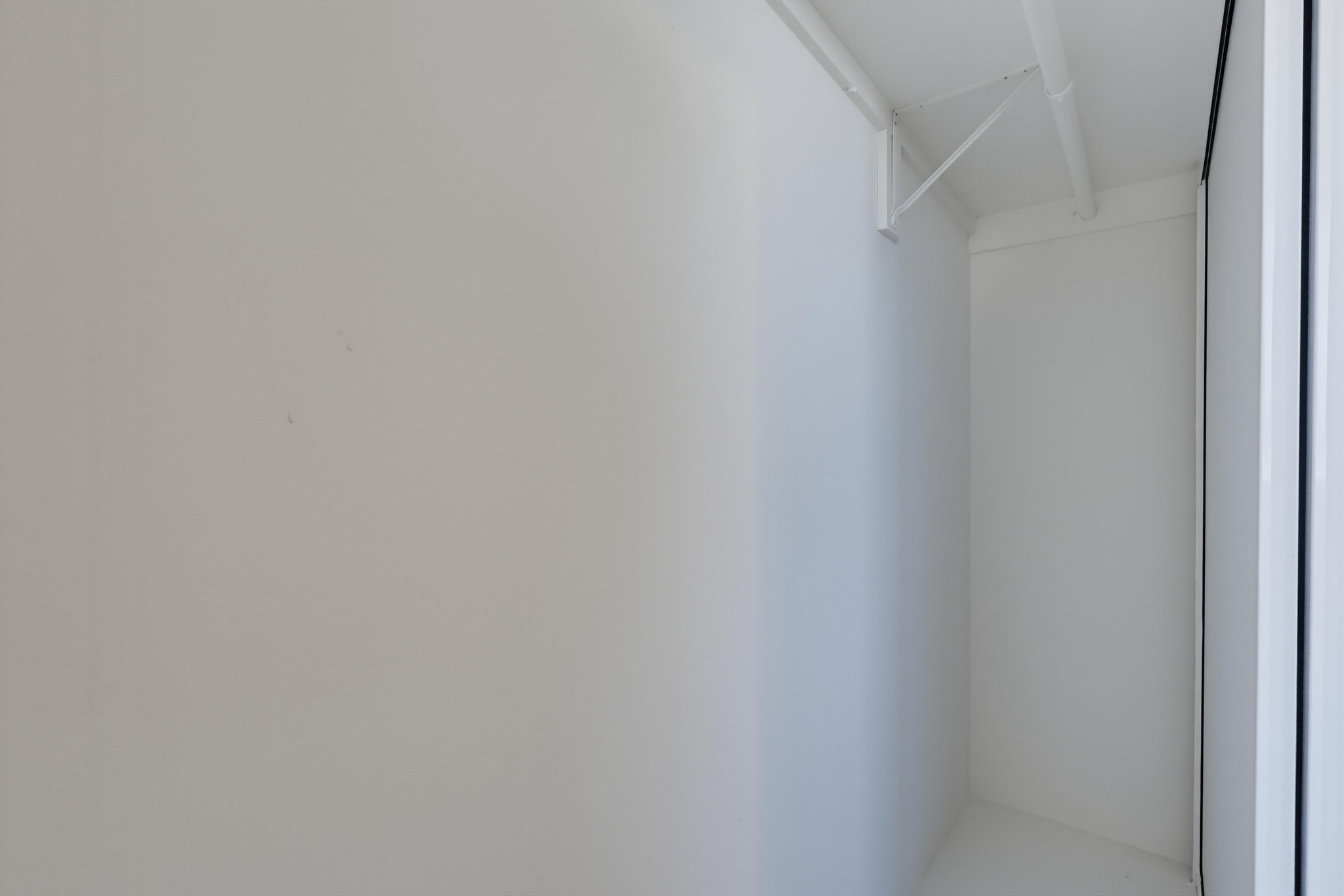 Virtual tour photo 35 of 41 for 6633 S Crenshaw Blvd