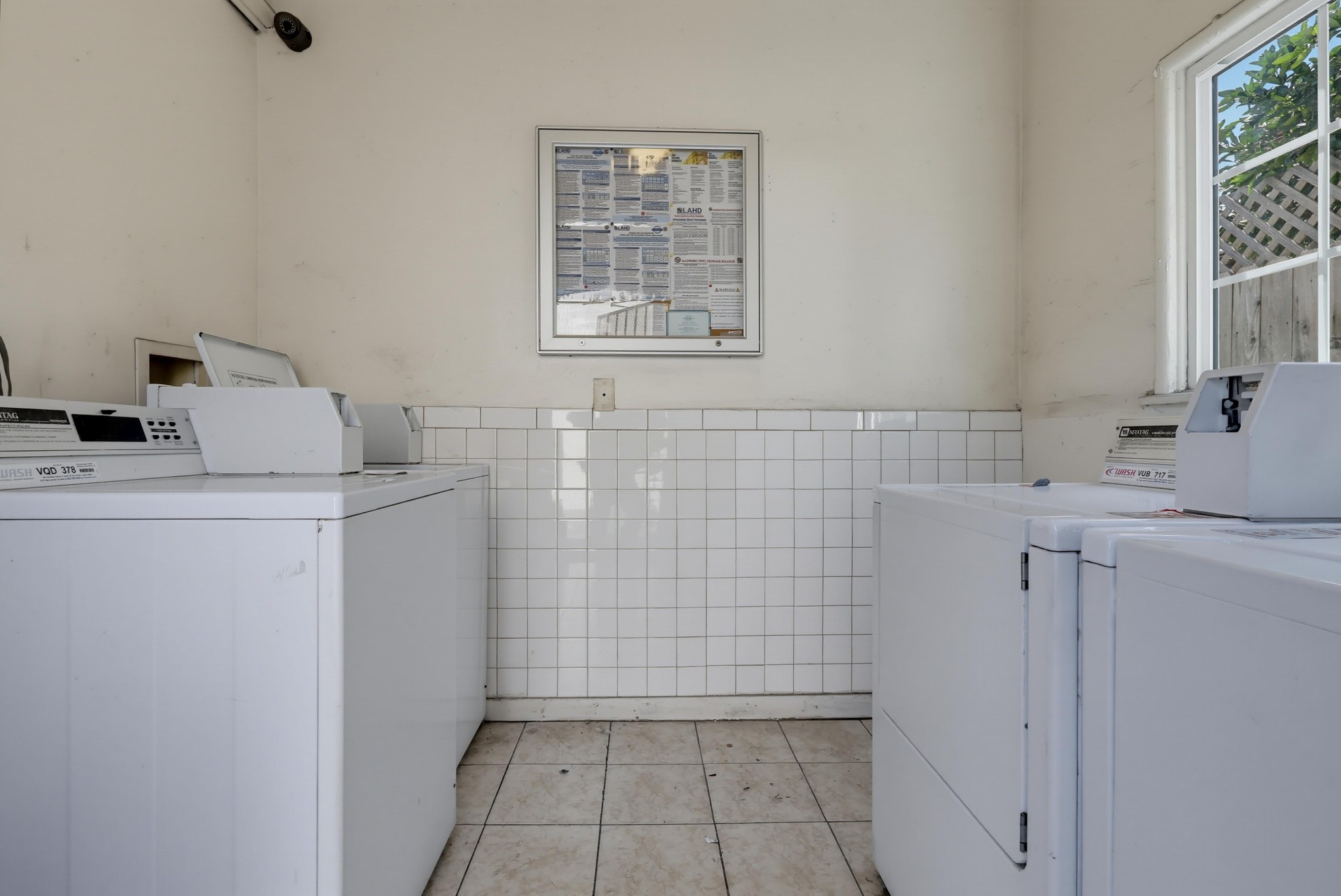 Virtual tour photo 36 of 41 for 6633 S Crenshaw Blvd