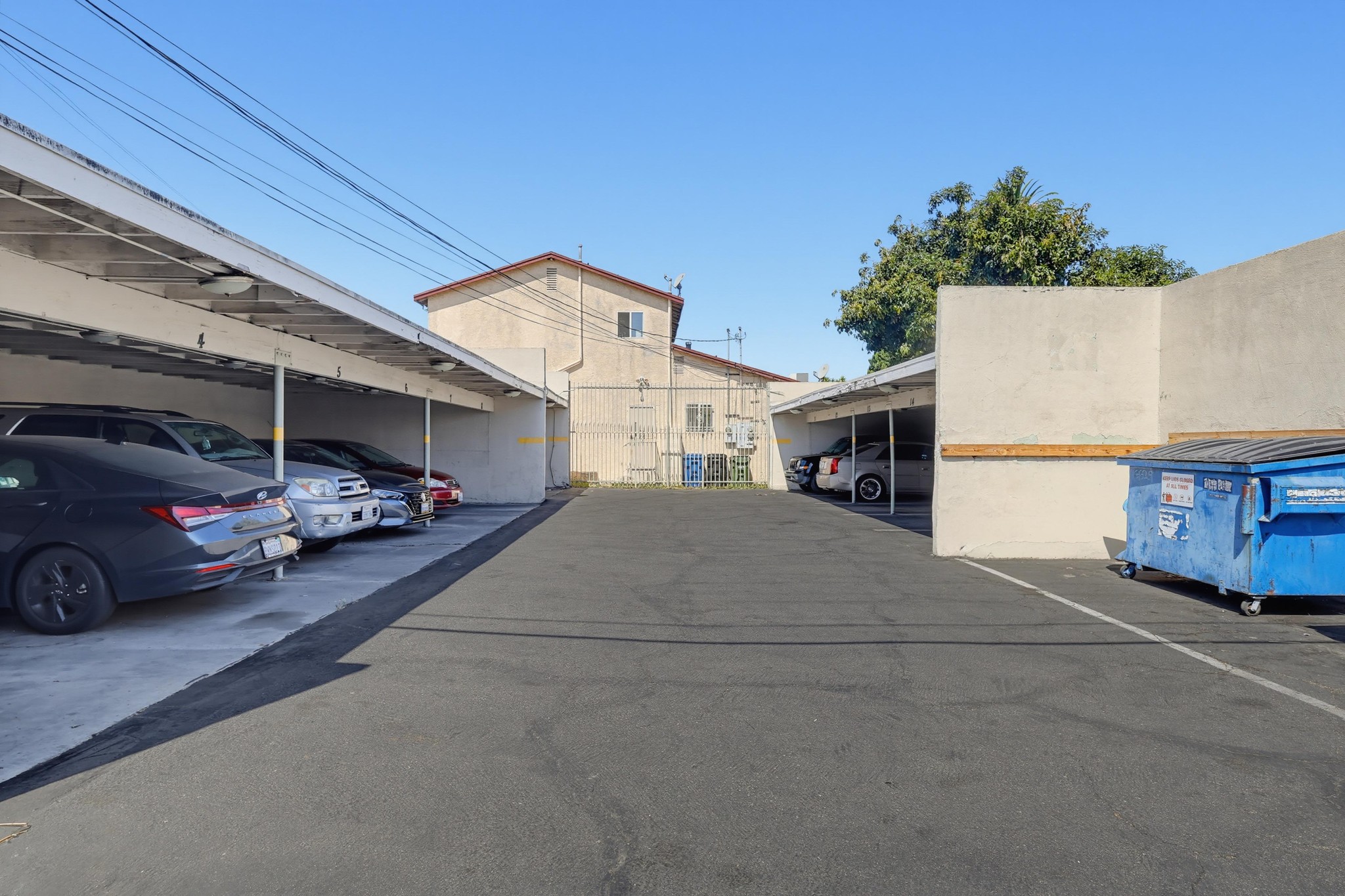 Virtual tour photo 40 of 41 for 6633 S Crenshaw Blvd