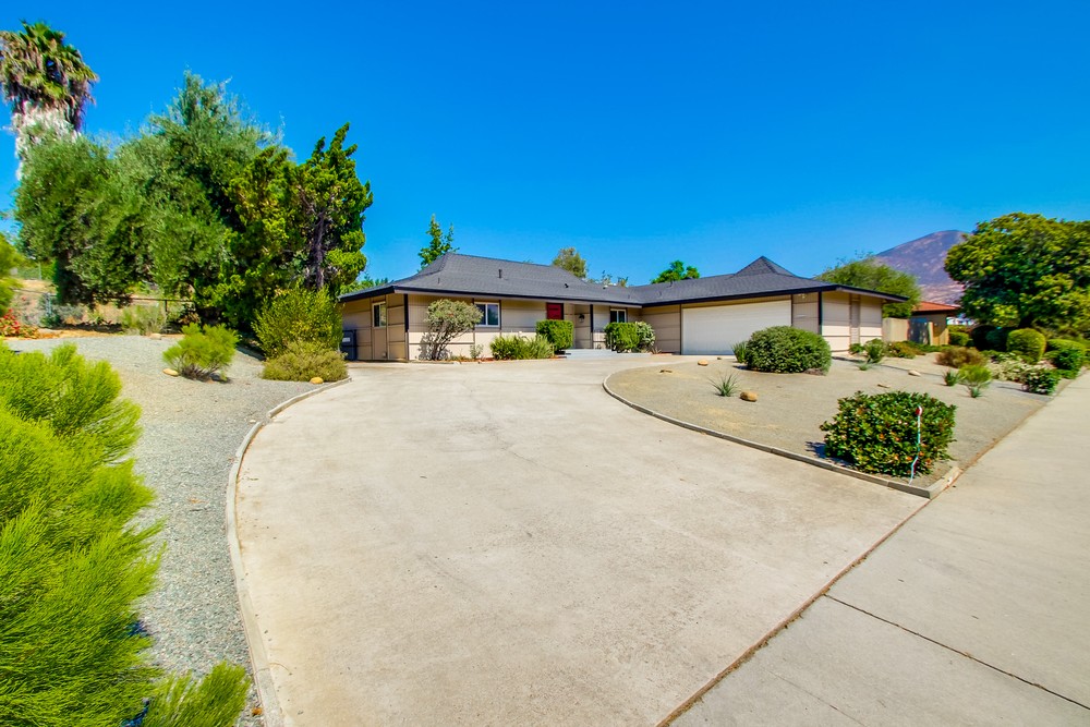 Virtual tour photo 4 of 55 for 6636 Littler Dr