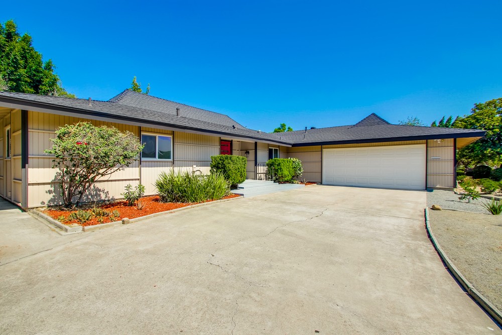 Virtual tour photo 7 of 55 for 6636 Littler Dr
