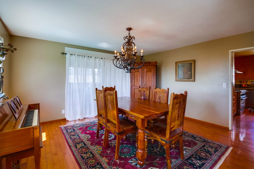 Virtual tour photo 6 of 54 for 6643 Hillgrove Dr