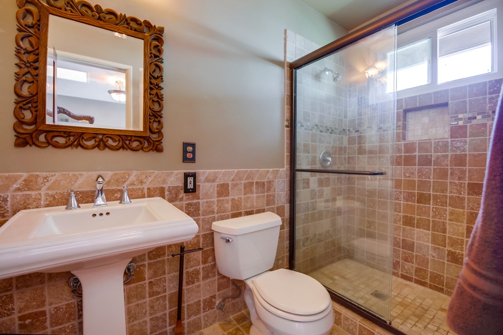 Virtual tour photo 21 of 54 for 6643 Hillgrove Dr