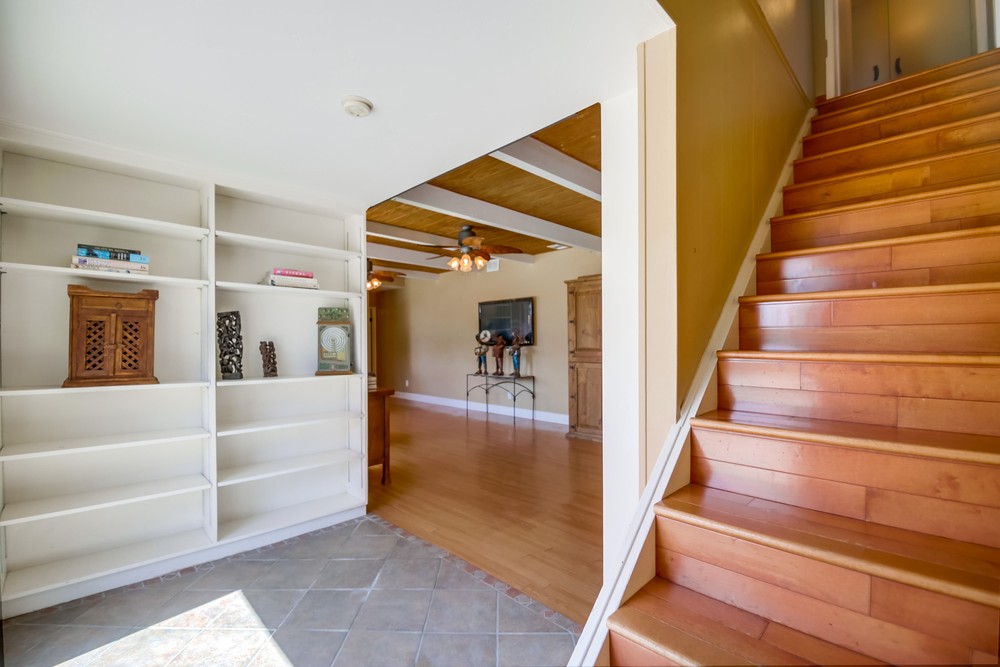 Virtual tour photo 23 of 54 for 6643 Hillgrove Dr