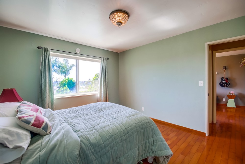 Virtual tour photo 26 of 54 for 6643 Hillgrove Dr