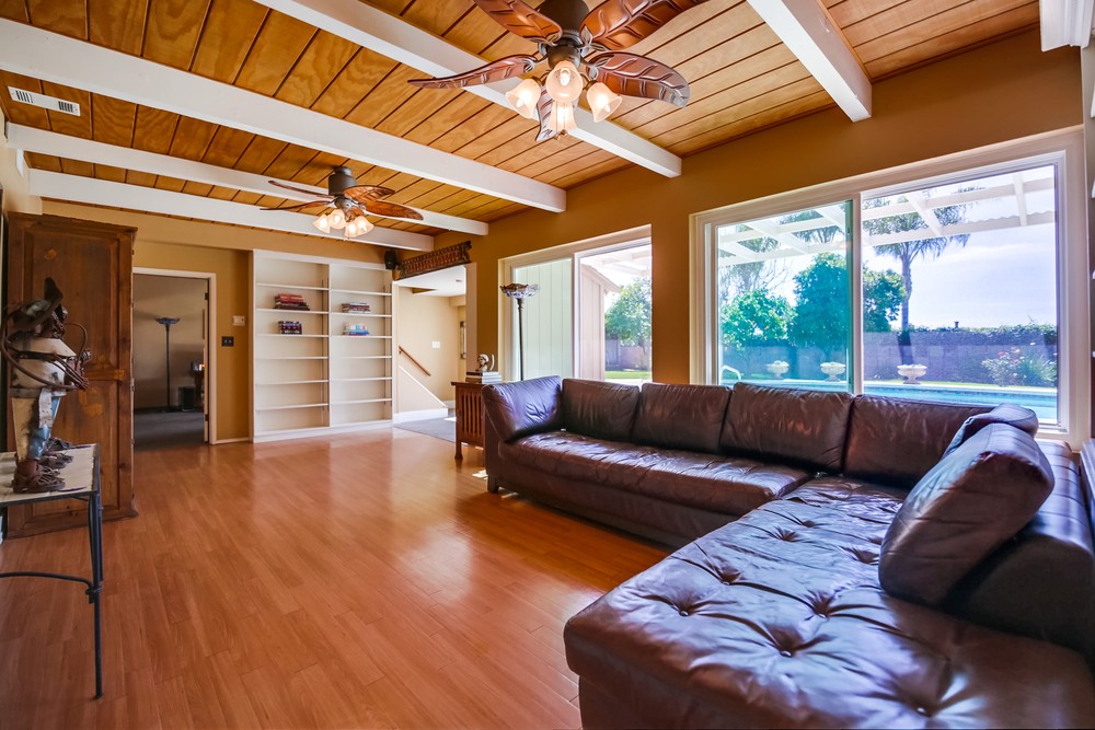 Virtual tour photo 33 of 54 for 6643 Hillgrove Dr