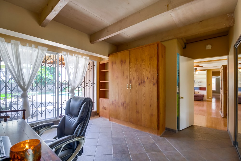 Virtual tour photo 40 of 54 for 6643 Hillgrove Dr