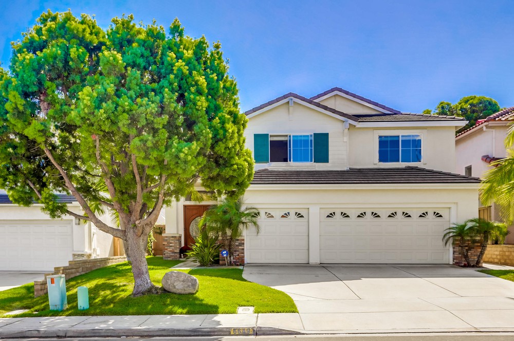 Virtual tour photo 3 of 44 for 6649 Maycrest Ln