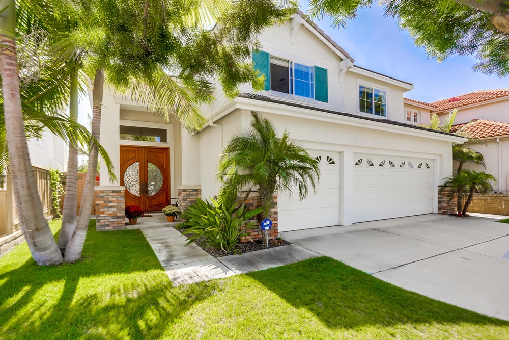 Virtual tour photo 4 of 44 for 6649 Maycrest Ln
