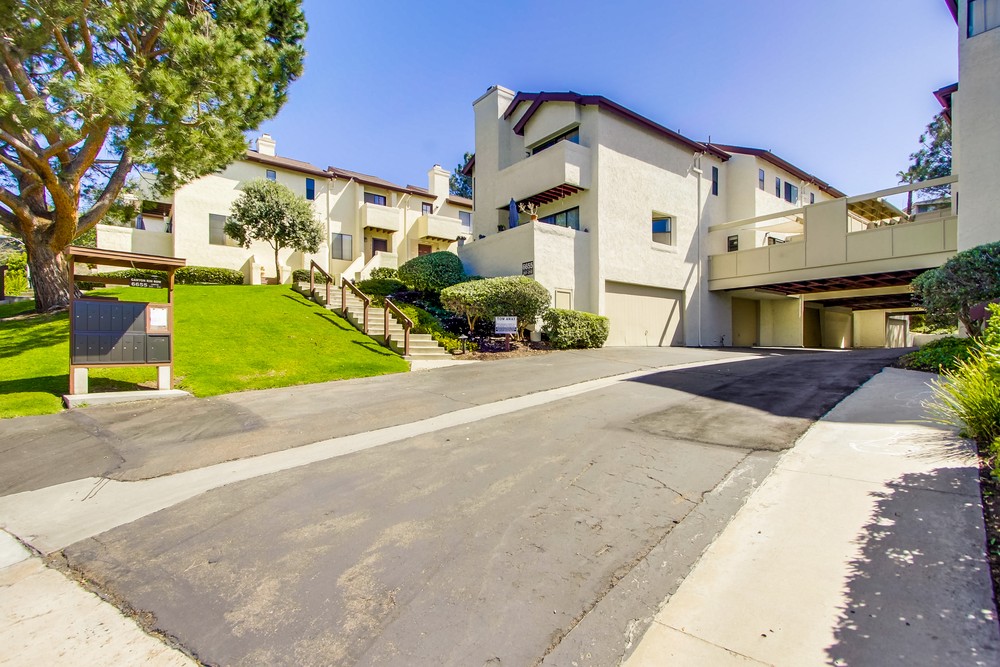 Virtual tour photo 3 of 56 for 6655 Canyon Rim Row #207